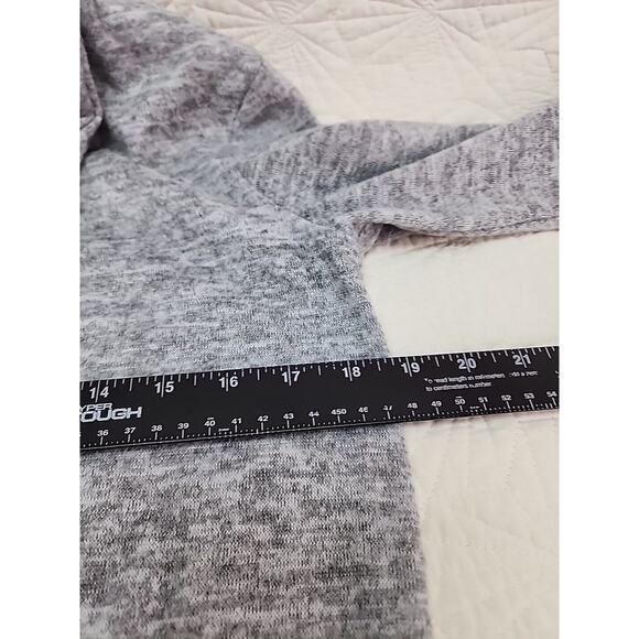 Dynamite womens long sleeve Soft cardigan Size Medium Gray 19x30 - Picture 6 of 7